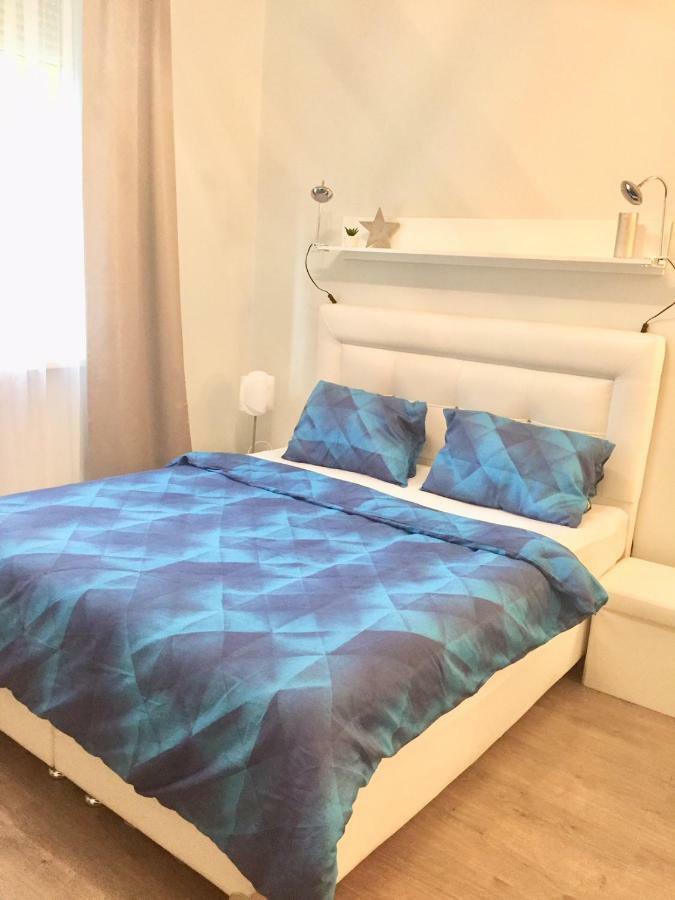 Miracle Apartman Sárvár Appartamento Esterno foto
